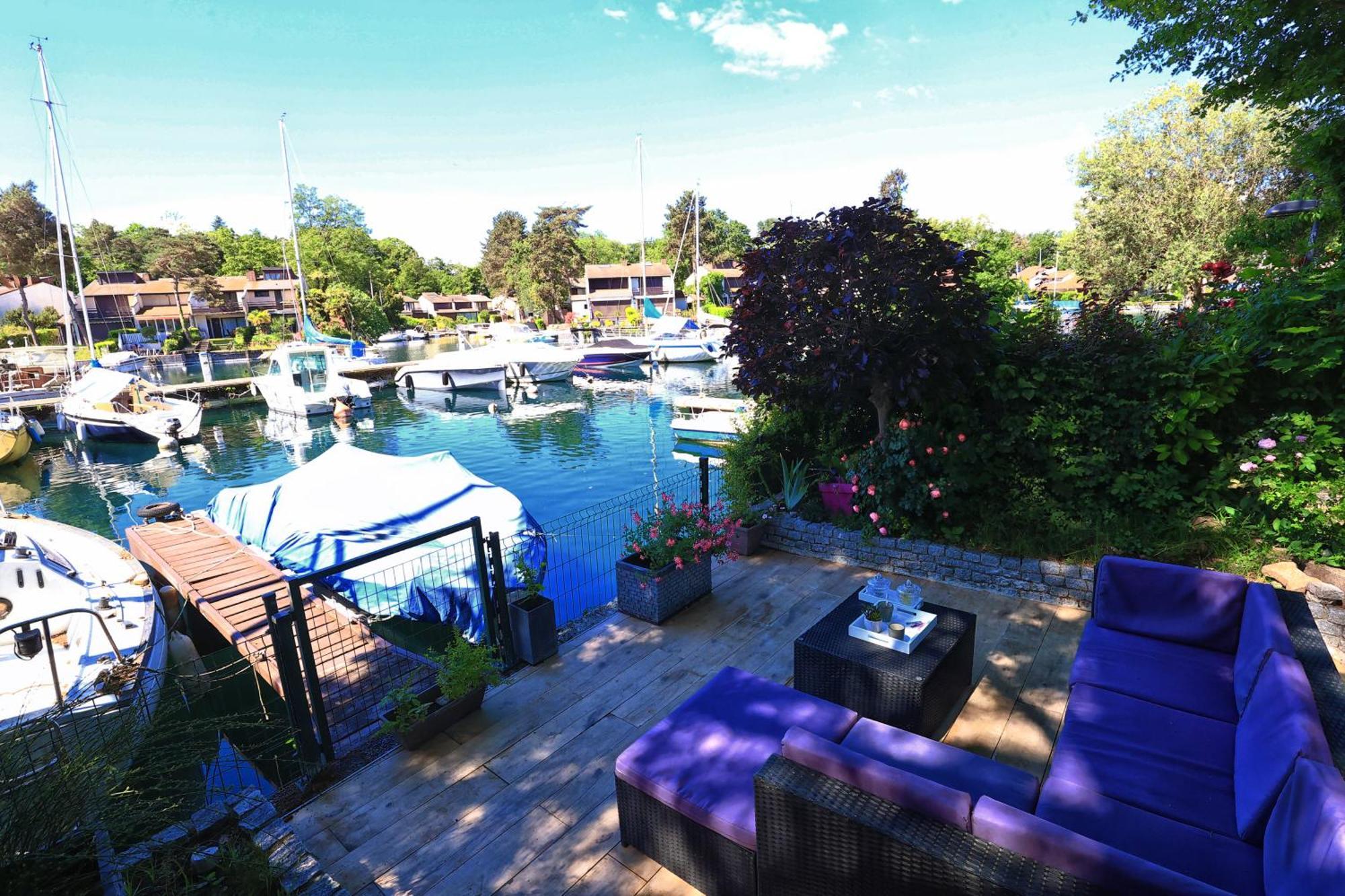 Le Bonheur Les Pieds Dans L'Eau Villa Thonon-les-Bains Exterior photo